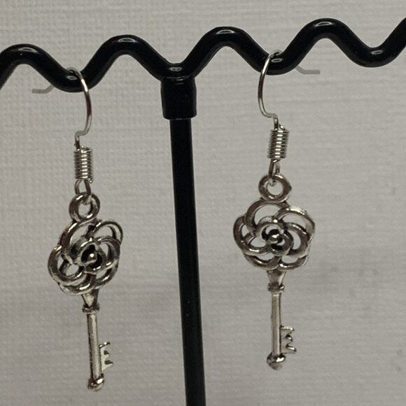 Celtic Earring, Lock and Key Earring, Love Earring, Valentine Earring, Gift Idea - Picture 4 of 4